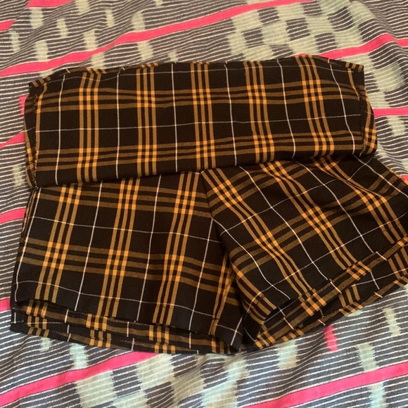Haze Hamilton plaid mini skirt - Picture 2 of 4